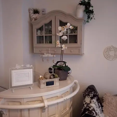 Avenue 3 Apartment *